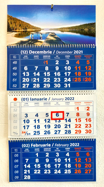 Calendar triptic (albastru+roşu) pliabil